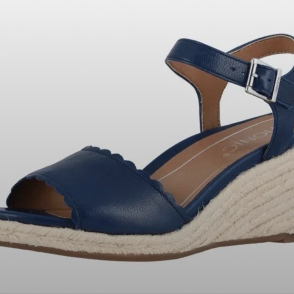 Vionic Stephany Espadrilles Wedge